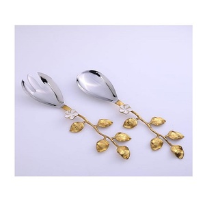 Cuchara de metal para uso diario Juegos de cucharas increíbles de acero espejado hechos a mano de La India - Product Image 1