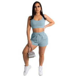 Échantillon gratuit ensemble short d'entraînement en tricot avec logo personnalisé ensemble deux pièces pour femmes printemps 2025 ensemble de vêtements de détente d'été assortis - Product Image 4