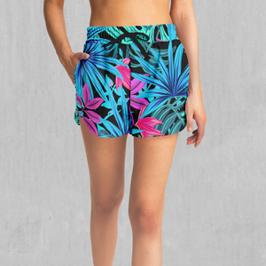 Shorts de course et de gym pour femmes, avec sublimation, design imprimé sur mesure, shorts décontractés pour femmes - Product Image 1