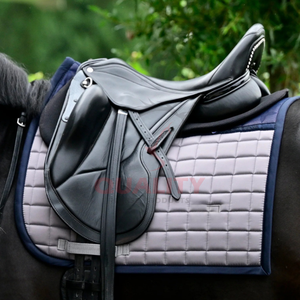 Tapis de selle anglais durable et respirant doublure douce matelassée pour le confort du cheval conception légère pour l'équitation quotidienne et l'utilisation d'exposition - Product Image 2