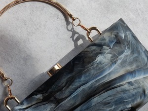 Sac à main de soirée unique en résine aspect marbre écologique poli avec poignée métallique détachable - Sac à main pour invité de mariage - Product Image 3