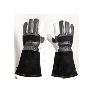 Venta al por mayor de cuero de vaca de doble capa de cuero de trabajo alargado Anti-caliente guantes de soldador ignífugo rescate bombero estilo impermeable - Product Image 6
