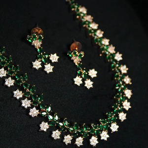 Collar de latón con estilo único y de calidad superior con plata AD CZ y Perla para novias, bodas, proveedor de productos a granel - Product Image 1