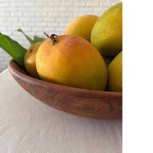 Cuenco de madera de diseño, bandeja de centro de mesa artística hecha a mano, acento de mesa elegante para el hogar, cocina o decoración para sala de estar - Product Image 4