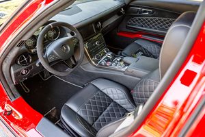 Mercedes-Benz SLS AMG GT Roadster 2013, Auto Deportivo de Lujo Convertible Usado - Product Image 6