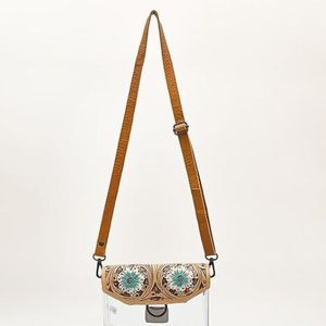 Venta al por mayor de bolsos de estadio transparentes de cuero labrado pintados a mano, bolsos laterales cruzados transparentes de concierto de cuero labrado genuino únicos - Product Image 5