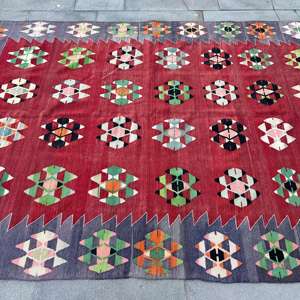 Alfombra Turca Vintage de 5.7x8.9 pies (174x272 cm), Alfombra Kilim Roja y Azul Abstracta - Product Image 4