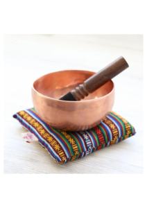 Bols chantants tibétains en laiton faits à la main, polis, écologiques, pour la méditation, la thérapie sonore, le yoga, l'équilibrage énergétique - Product Image 2