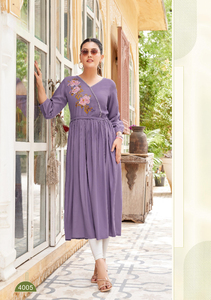 Anarkali Kurti de rayón pesado liviano con hilo y trabajo hecho a mano perfecto para niñas de oficina y collage - Product Image 2