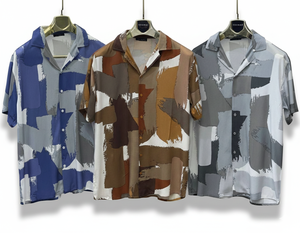 Chemise à manches courtes pour homme à motifs modernes – Coupe décontractée, tissu léger, design estival élégant pour un usage décontracté, tenue de vacances - Product Image 1