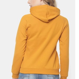 Sweat à capuche pour femme à manches longues de haute qualité fabriqué sur mesure par un fabricant pakistanais avec logo personnalisé, couleur unie, pull à prix avantageux - Product Image 3