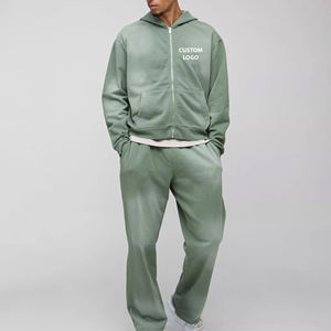 Conjunto Deportivo Personalizado para Hombre, Sudadera con Capucha y Cremallera Completa y Pantalones Deportivos, Conjunto Deportivo Unisex con Estampado Puff - Product Image 3