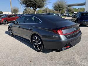 Usado cuidadosamente 2021 Hyun_dai Sonata - Product Image 2