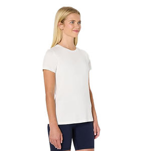 T-shirt pour femme en maille aérée, fibre douce, finition lisse, soutien flexible pour les mouvements, sensation légère, confort respirant, ajustement confortable - Product Image 1