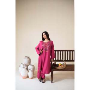 Ensemble de costume Dhanak brodé 3 pièces pour femmes ASLING, comprenant un châle et un pantalon brodés Dhanak - BIC-4420 - Product Image 5