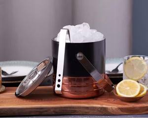 Elegante Cubitera de Acero Inoxidable con Tapa y Pala, Acabado en Tono Cobre, Diseño Aislado para el Hogar Moderno, Bar, Entretenimiento - Product Image 2