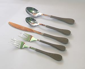 Style élégant couverts en acier inoxydable ensemble de 5 pièces poignée en résine multicolore décoration de table de restaurant utilisée de bonne qualité - Product Image 6