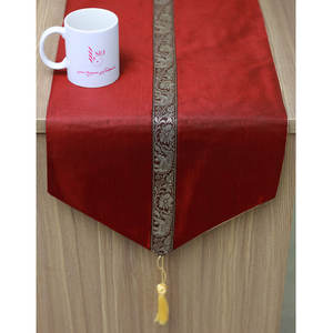 Caminos de Mesa Merlot, Elegantes Accesorios Decorativos para Mesa con Toque de Vino - Product Image 2