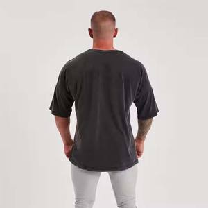 Camiseta estilo hip-hop 210g 100 por ciento algodón para hombre popular en el mercado hecha de 100% algodón y adecuada para el uso diario - Product Image 2