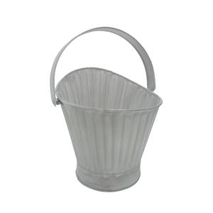 Jardinière en charbon de fer faite à la main avec poignée en or antique utilisable pour le jardinage décoratif à la maison Pots de fleurs et jardinières - Product Image 3