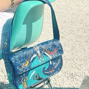 Broderie florale Sac à main avec sangle et fermeture éclair - Product Image 1