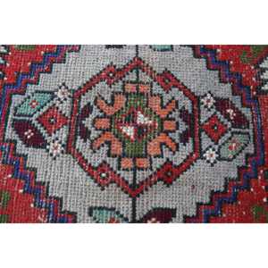Vintage Rug, Small 1.7x3.2 ft Turkish Rug, <b>Red</b> Floral <b>Wool</b> Rug - Product Image 5