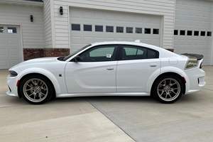 DODGE CHARGER SWINGER ÉDITION SPÉCIALE 2023 D'OCCASION (LHD/RHD) - Product Image 4