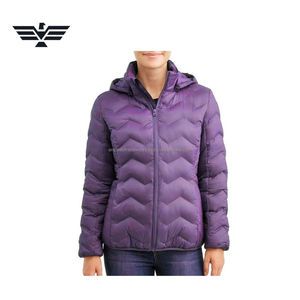 Chaqueta Acolchada Unisex para Invierno, Gruesa, con Capucha, Forro de Nailon Transpirable, Diseño Sólido, Cierre de Cremallera, Estilo Otoñal, Tinte Liso - Product Image 4