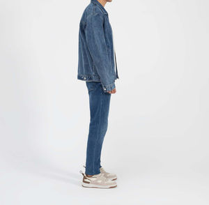 แจ็คเก็ตยีนส์ลำลองสำหรับผู้ชายรุ่นใหม่ล่าสุด สำหรับฤดูหนาว ผลิตจากผ้าฝ้ายออร์แกนิค ระบายอากาศได้ดี กันลม เป็นมิตรต่อสิ่งแวดล้อม ล้างด้วยกรด ราคาขายส่ง รับผลิตตามแบบ - Product Image 4