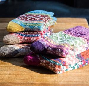 Calcetines de Hombre Premium, Alta Comodidad, Textura Suave, Absorben la Humedad, para Entrenamiento Atlético, Correr, Gimnasio, Oficina, Uso Diario, Color Sólido - Product Image 3