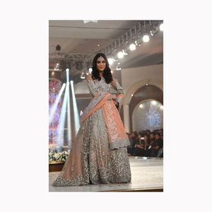 Travail de broderie lourde Georgette style pakistanais et indien Salwar Kameez robe trois pièces - Product Image 4