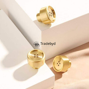 Tradebyd-Perillas de latón de lujo para cajón y armario, diseño minimalista ecológico y duradero para muebles de cocina y baño - Product Image 1