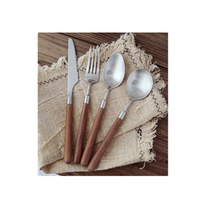 Fourchettes à dessert en acier inoxydable avec manche en bois Couverts pour les utilisations à la maison et à la main - Product Image 2