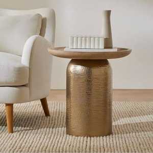 Table basse arrondie la plus étonnante avec design martelé à la main et finition en cuivre antique Table d'appoint de canapé à vendre - Product Image 6
