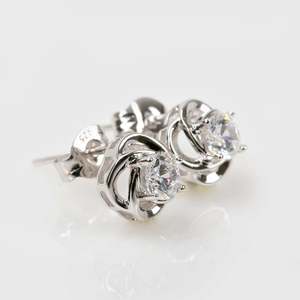 Jeulia Classic Flower Sterling <b>Silver</b> <b>Stud</b> Earrings with Diamond Pearl & Zircon - Product Image 5