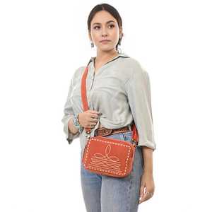 Nueva llegada de cuero de gamuza Western Bag Boot Cosido Crossbody Bag Best Seller Western Tooled Phone Bag a precio al por mayor - Product Image 2