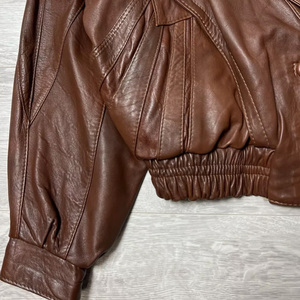 Chaqueta de Cuero Genuino para Mujer, Fabricante al por Mayor, Chaqueta de Cuero Vacuno 100% de Alta Calidad para Mujer - Product Image 4