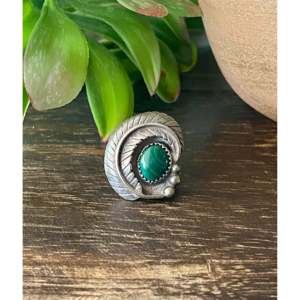 Vintage Navajo Malachite Sterling Silver Feather <b>Ring</b> Size 5.25-<b>Boho</b> Statement Gemstone Jewelry - Product Image 1