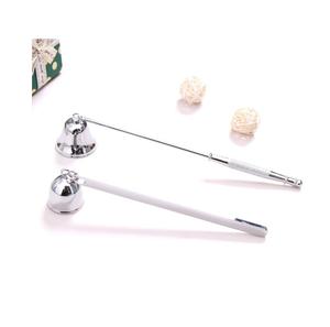 Apagavelas de metal hecho a mano que proporciona un cuidado cómodo de la llama y añade un detalle cálido y encantador a arreglos con iluminación suave. - Product Image 2