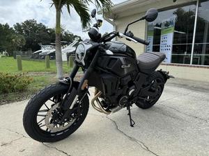 Ventas Anuales 2024 700CL-X Nueva (Motocicleta) - Product Image 2