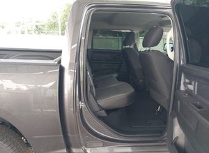 RAM 1500 2024 USADA, VOLANTE A LA IZQUIERDA/DERECHA, DE SEGUNDA MANO - Product Image 2