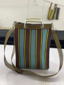 Sac de courses en polypropylène recyclé de haute qualité, écologique, réutilisable, logo personnalisé, fermeture personnalisée, poignée en métal - Product Image 4