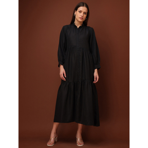 Purvaja Solid Ruffle Fit & Flare Maxi Dress para mujer, mezcla de algodón, mangas abullonadas completas, cuello en V, diseño acampanado escalonado - Product Image 1