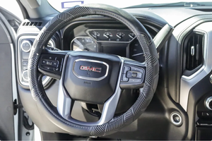 LISTO PARA CONDUCIR - USADO, VOLANTE A LA IZQUIERDA |   CONDUCCIÓN DERECHA |   GMC Sierra 1500 Elevation Crew Cab Duramax 2020 de un solo dueño - Product Image 4