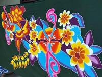 Pareo verde oscuro moderno Bali Pareo Proceso pintado a mano Diseño de flores tropicales Ropa de playa Material de rayón Premium de Indonesia
