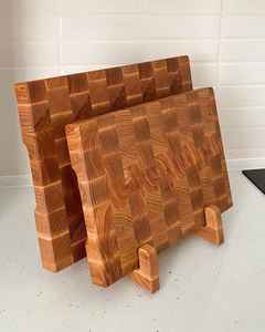 Tabla de cortar de madera ecológica con mango, ligera y perfecta para las necesidades de cocina moderna con queso de acero inoxidable - Product Image 1