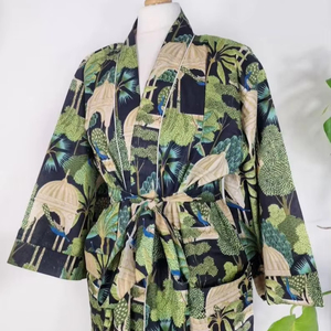 เสื้อคลุมพิมพ์ลายนกยูงสีเขียวดำชุดคลุมชายหาดสวมใส่สบายซักได้ตามธรรมชาติชุดกิโมโนลายดอกไม้สไตล์อินเดีย - Product Image 1
