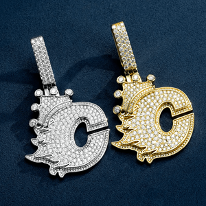 Collier pendentif hip-hop personnalisé avec initiales en diamants CZ glacés - Product Image 3