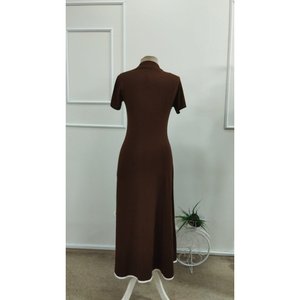 Vestido midi de viscosa con cuello abierto y cremallera frontal de manga corta para mujer de Jane, silueta en A para uso diario informal. - Product Image 5