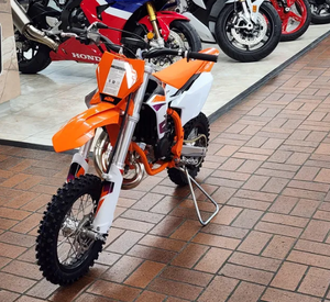 2025 KTM 50 SX Motor de 1 cilindro y 2 tiempos Industrial DIY Grado 42,5Kg Sin combustible Listo para enviar - Product Image 1